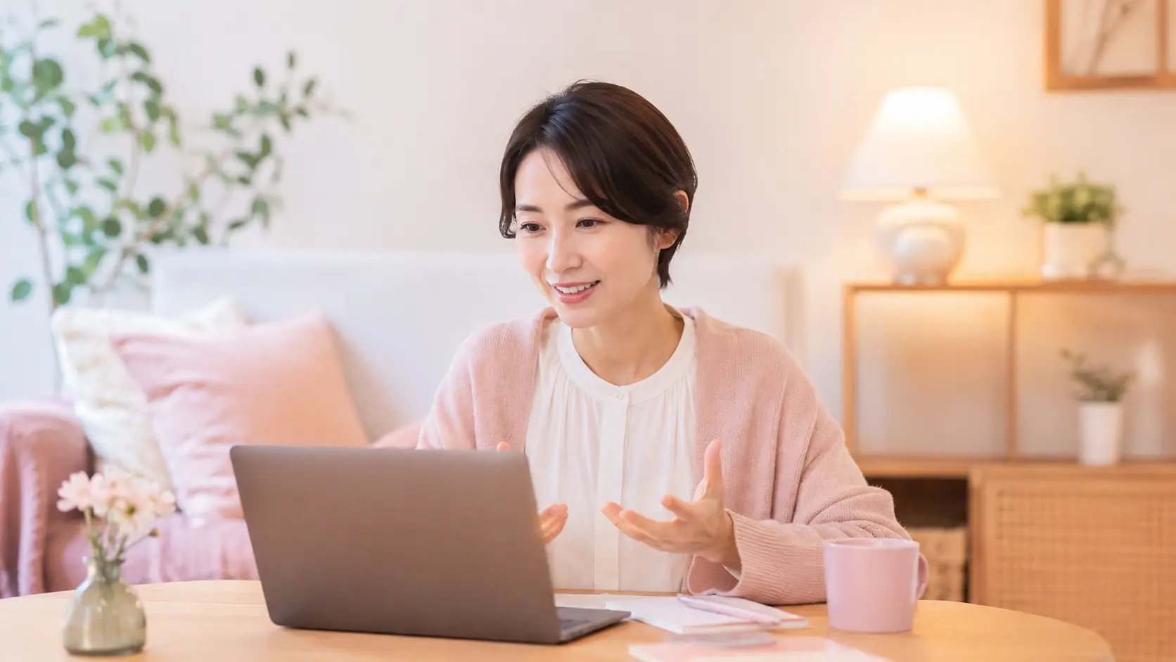 在宅チャットレディの仕事内容|自宅でスマホ・PCで働く主婦
